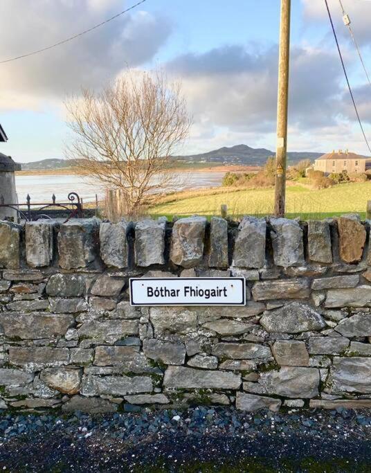 The Historic Wee Green House Carrigart Экстерьер фото